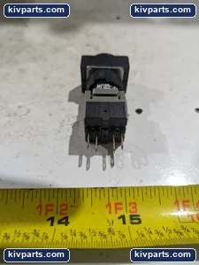 Fuji Electric AH165-J2A11A Pushbutton – actual item, photo 3 of 5