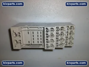 Omron PYF14S Relay Socket Base – actual item, photo 2 of 5