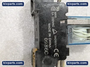 IDEC RJ2S Relay – actual item, photo 2 of 6