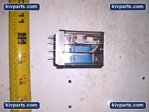Allen-Bradley 700-HB32Z24 Relay – actual item, photo 3 of 6