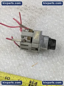 IDEC ASD 0335 Selector Switch – actual item, photo 3 of 4