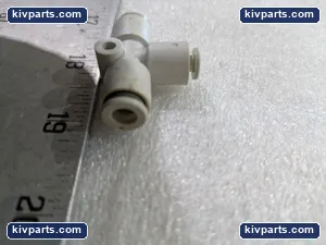 SMC 6/ORDER One-Touch Reducer Tee Fitting – actual item, photo 5 of 8