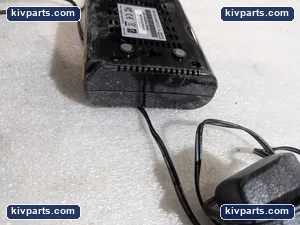 W100-S4W1CA/A Broadband Route with Adapter – actual item, photo 4 of 10