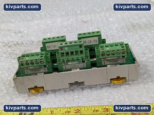 Omron DCN1-4 Branch Connector Module – actual item, photo 3 of 4