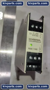 Schmersal 101128981 AES 1102 Module – actual item, photo 6 of 7