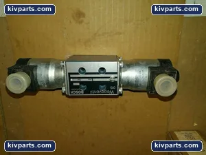 Bosch 0810020291 Hydraulic Directional Valve – actual item, photo 3 of 8