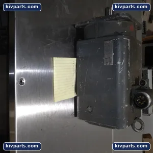 Siemens 1FT5102-0AA71-1-Z Permanent Magnet AC Servo Motor – actual item, photo 2 of 5