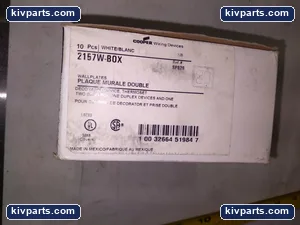 Cooper 2157W-BOX Receptacle – actual item, photo 3 of 4