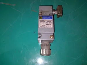 Square D 9007C54N2 Heavy Duty Limit Switch