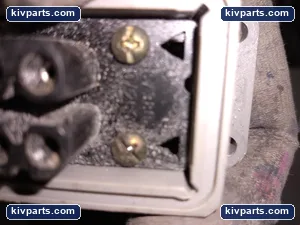 16/380 0/250 SMALL INDUSTRIAL OR ELECTRICAL PART PLUG RECEPTACLE – actual item, photo 5 of 8