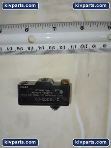 Omron Z-15GD5-B7 Toggle Switch – actual item, photo 2 of 4