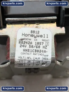 Honeywell 8812 R8242A Burner Control – actual item, photo 7 of 13