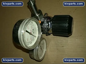 E12-U-A144B Regulator CGA Dual Gauge – actual item, photo 2 of 2