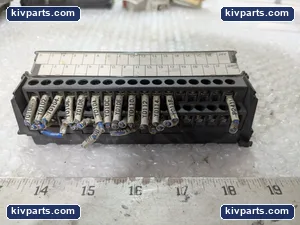 Mitsubishi FA-TB32XY I/O Terminal Block – actual item, photo 2 of 7
