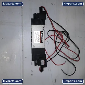 SMC NVJ7340 5 Port Double Solenoid Valve – actual item, photo 2 of 3