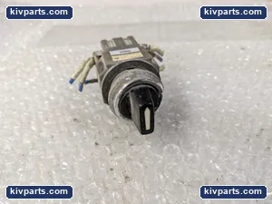 IDEC Switch Black Knob Contact Block – actual item, photo 3 of 4