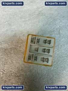 IDEC RR3B-U Plug-In Relay – actual item, photo 6 of 6