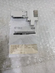 SMC VQC1100N-51 Solenoid Valve 5 Port Base