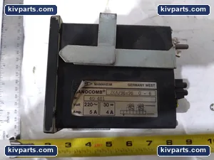 2KA/96X96 Precision Pressure Switch – actual item, photo 3 of 4