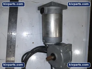 3412-270 Gear Motor – actual item, photo 3 of 4