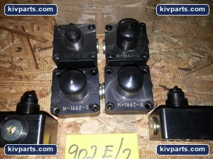 P9140705 Manifold Block Component Valve – actual item, photo 2 of 3
