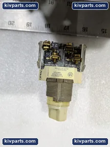 Allen-Bradley 800T-16HX2KB6 Pushbutton – actual item, photo 5 of 7