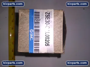 SMC ZSE30-OAL00205 Pneumatic Component – actual item, photo 4 of 6