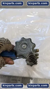 RITCHIE YELLOW JACKET MANIFOLD WITH PRESSURE GAUGE – actual item, photo 4 of 7