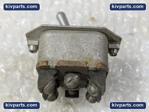 AN3023-5 On-Off-On 3 Position 3 Terminal – actual item, photo 2 of 4