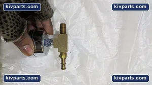 Chemetron 100-700 KPA 0 to PSI Pressure Gauge – actual item, photo 2 of 6