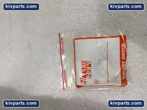 Cutler-Hammer 8980K178 Toggle Switch Red Bat Handle – actual item, photo 3 of 10