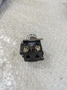 Cutler-Hammer 10250T11 C-H Pushbutton – actual item, photo 1 of 6