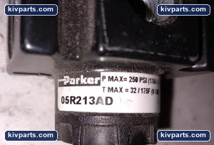 Parker 05R213AD II Air Pressure Regulator – actual item, photo 2 of 4