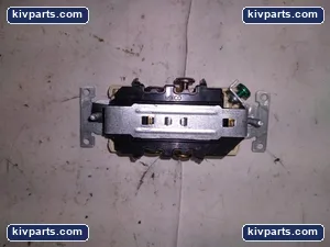 Leviton 016-5342-I Receptacle – actual item, photo 3 of 5