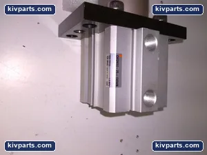 SMC CKQN50-25-155WB Pin Clamp Cylinder – actual item, photo 2 of 3