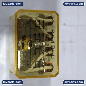 IDEC RH4B-U Plug-In Power Relay – actual item, photo 2 of 6