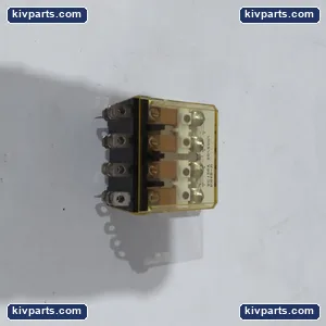 IDEC RH4B-U Plug-In Power Relay – actual item, photo 3 of 4