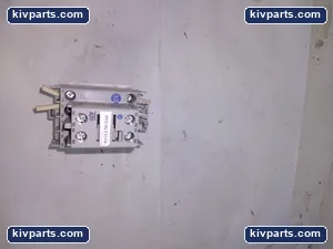 Merlin Gerin C10A Schneider Electric AUX Switch – actual item, photo 2 of 3