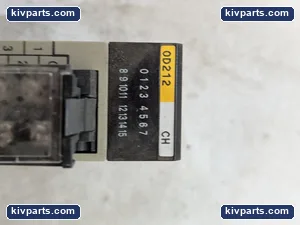Omron C200H-OD212 PLC Module – actual item, photo 5 of 8