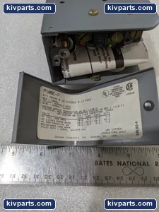 Penn P10BC-7 AC 12 Psig – actual item, photo 2 of 6