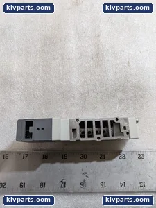 SMC VQ4100-51 Solenoid Valve – actual item, photo 6 of 9
