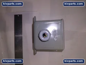 E9801 – actual item, photo 2 of 3