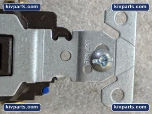 Eaton 1303-7B-SP-LW Toggle Light Switch – actual item, photo 8 of 11