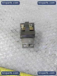 PB52 56X04 Oiltight Push Button Switch – actual item, photo 3 of 5