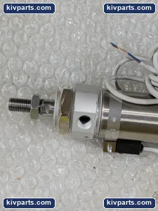 SMC CDM2BZ32-150AZ-C73L Air Cylinder – actual item, photo 3 of 5