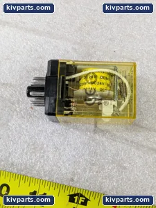 IDEC RR2P-U Ice Cube Power Relay – actual item, photo 3 of 4