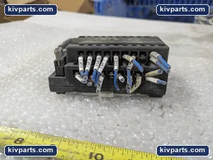 Mitsubishi A6TBXY36 Block Converter 36 Point PLC – actual item, photo 2 of 4