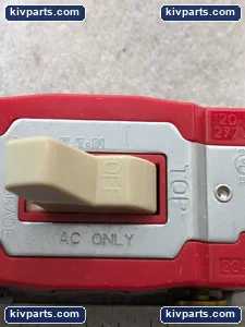 Eaton Toggle Switch – actual item, photo 4 of 9