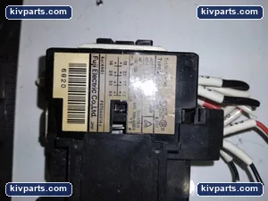 Fuji Electric SH-4 Relay – actual item, photo 4 of 5