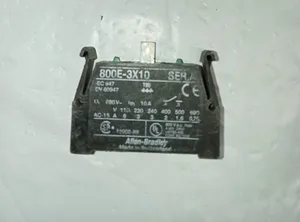 Allen-Bradley 800E-3X10 Push Button Contact Block